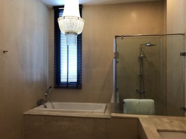 คอนโดให้เช่า The Capital เอกมัย-ทองหล่อ (Penthouse) 2 ห้องนอน 2 ห้องน้ำ 175 ตารางเมตร เฟอร์นิเจอร์ครบพร้อมเข้าอยู่ (ราคาต่อรองได้)