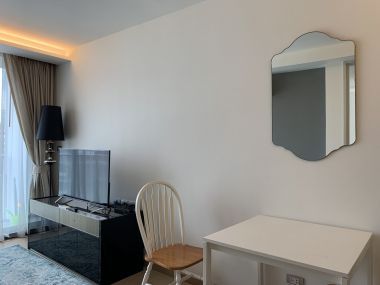 ปล่อยเช่า VIA 49 ใกล้รถไฟฟ้า BTS ทองหล่อ 1 ห้องนอน 1 ห้องน้ำ 50 ตาราง เฟอร์นิเจอร์ครบพร้อมเข้าอยู่