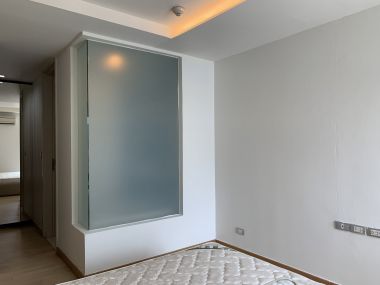 ปล่อยเช่า VIA 49 ใกล้รถไฟฟ้า BTS ทองหล่อ 1 ห้องนอน 1 ห้องน้ำ 50 ตาราง เฟอร์นิเจอร์ครบพร้อมเข้าอยู่