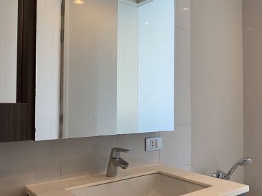 ปล่อยเช่า VIA 49 ใกล้รถไฟฟ้า BTS ทองหล่อ 1 ห้องนอน 1 ห้องน้ำ 50 ตาราง เฟอร์นิเจอร์ครบพร้อมเข้าอยู่