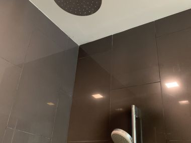 ปล่อยเช่า VIA 49 ใกล้รถไฟฟ้า BTS ทองหล่อ 1 ห้องนอน 1 ห้องน้ำ 50 ตาราง เฟอร์นิเจอร์ครบพร้อมเข้าอยู่