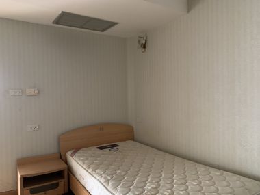 ** ขายด่วน! ** The Waterford Diamond พร้อมให้คุณเป็นเจ้าของ เพียง 6,300,000บาท รวมค่าใช้จ่ายทุกอย่าง 2 ห้องนอน 1 ห้องน้ำ 70ตรม. เฟอร์นิเจอร์ครบพร้อมเข้าอยู่