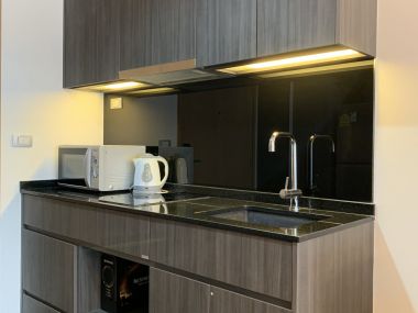 ปล่อยเช่า! Via 49 ในราคาเพียง 45,000บาท/เดือน 1 ห้องนอน 1 ห้องน้ำ 50ตรม. ใกล้ BTS ทองหล่อ เฟอร์นิเจอร์ครบพร้อมเข้าอยู่