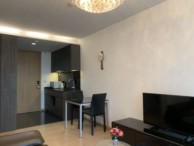 ปล่อยเช่า! Via 49 ในราคาเพียง 45,000บาท/เดือน 1 ห้องนอน 1 ห้องน้ำ 50ตรม. ใกล้ BTS ทองหล่อ เฟอร์นิเจอร์ครบพร้อมเข้าอยู่