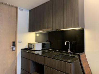 ปล่อยเช่า! Via 49 ในราคาเพียง 30,000บาท/เดือน 1 ห้องนอน 1 ห้องน้ำ 47ตรม. ใกล้ BTS ทองหล่อ เฟอร์นิเจอร์ครบพร้อมเข้าอยู่