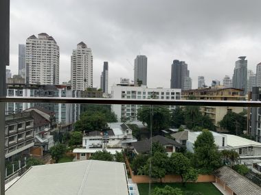 ปล่อยเช่า! Via 49 ในราคาเพียง 30,000บาท/เดือน 1 ห้องนอน 1 ห้องน้ำ 47ตรม. ใกล้ BTS ทองหล่อ เฟอร์นิเจอร์ครบพร้อมเข้าอยู่