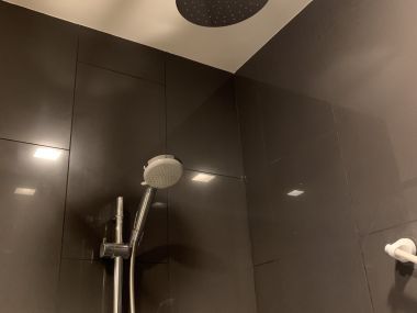 ปล่อยเช่า! Via 49 ในราคาเพียง 30,000บาท/เดือน 1 ห้องนอน 1 ห้องน้ำ 47ตรม. ใกล้ BTS ทองหล่อ เฟอร์นิเจอร์ครบพร้อมเข้าอยู่