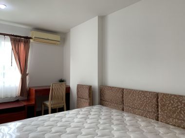 ให้เช่า! ! ! The Next Sukhumvit 52 1 ห้องนอน 45ตรม ใกล้ BTS อ่อนนุช เพียง 14, 000บาท/เดือน เฟอร์นิเจอร์ครบพร้อมเข้าอยู่ (ราคาต่อรองได้)