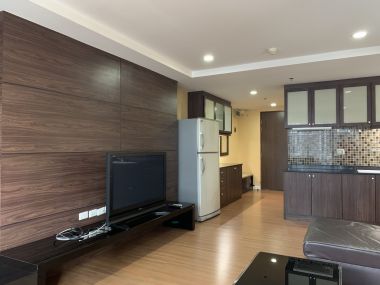 ปล่อยเช่า! เดอะ เทรนดี้ คอนโดมิเนียม ในราคาเพียง 35,000บาท/เดือน 1 ห้องนอน ขนาด 70ตรม. ใกล้ BTS นานา เฟอร์นิเจอร์ครบพร้อมเข้าอยู่