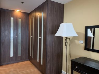 ปล่อยเช่า! เดอะ เทรนดี้ คอนโดมิเนียม ในราคาเพียง 35,000บาท/เดือน 1 ห้องนอน ขนาด 70ตรม. ใกล้ BTS นานา เฟอร์นิเจอร์ครบพร้อมเข้าอยู่