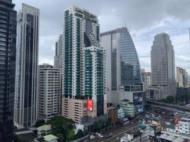 ปล่อยเช่า! ASHTON ASOKE ในราคาเพียง 65,000บาท/เดือน 2 ห้องนอน 2 ห้องน้ำ 65ตรม. ติดรถไฟฟ้า MRT สุขุมวิท และใกล้ BTS อโศก เฟอร์นิเจอร์ครบพร้อมเข้าอยู่