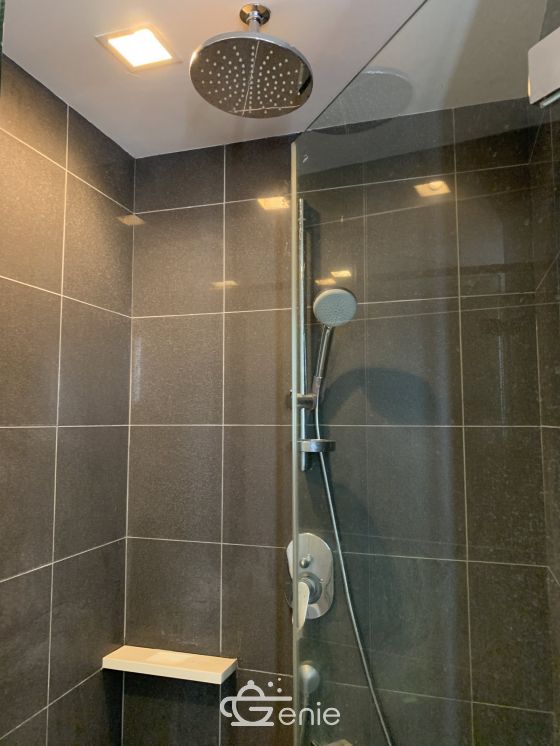 For sale/rent at Via Botani 6,960,000 Bath 1 Bedroom 1 Bathroom 35 sqm. 3th Floor pric 20,000THB/month Fully furnished