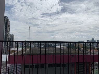 สุดคุ้ม! Noble Reveal ปล่อยเช่า ในราคาเพียง 15,000บาท/เดือน สตูดิโอ 1 ห้องน้ำ 32 ตรม. ชั้น 10 ใกล้ BTS เอกมัย เฟอร์นิเจอร์ครบพร้อมเข้าอยู่