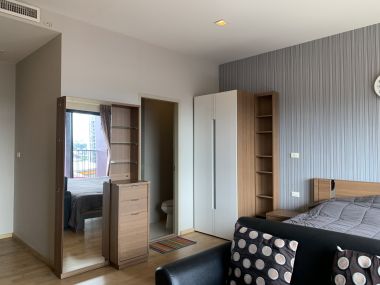 สุดคุ้ม! Noble Reveal ปล่อยเช่า ในราคาเพียง 15,000บาท/เดือน สตูดิโอ 1 ห้องน้ำ 32 ตรม. ชั้น 10 ใกล้ BTS เอกมัย เฟอร์นิเจอร์ครบพร้อมเข้าอยู่