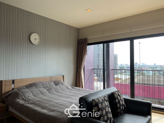 For rent at Noble Reveal Studio 1 Bathroom size 32 sqm. 10th Floor 15,000/month Fully furnished