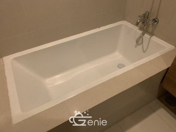 For rent at Noble Reveal Studio 1 Bathroom size 32 sqm. 10th Floor 15,000/month Fully furnished