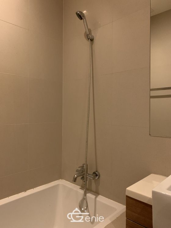 For rent at Noble Reveal Studio 1 Bathroom size 32 sqm. 10th Floor 15,000/month Fully furnished