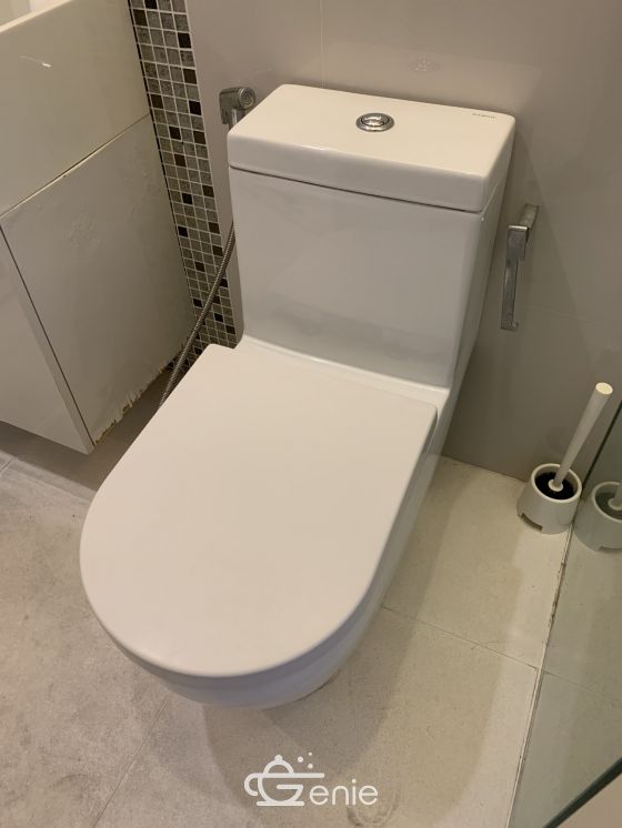 For rent at The Room Sukhumvit 21 1 Bedroom 1 Bathroom 20,000THB/month Fully furnished