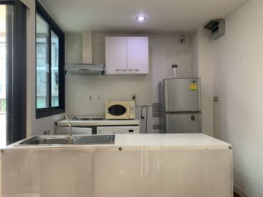 ปล่อยเช่า! Rudee Place (ฤดี เพลส) เพียง 16,000บาท/เดือน Duplex 1 ห้องน้ำ 67 ตรม. ใกล้ BTS เพลินจิต เฟอร์นิเจอร์ครบพร้อมเข้าอยู่