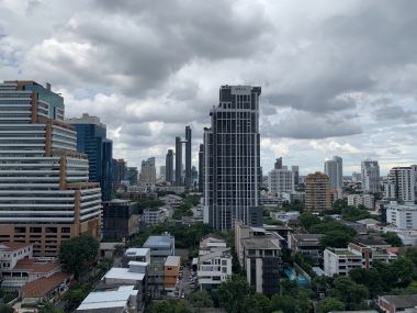 สุดคุ้ม! Noble Reveal ปล่อยเช่า ในราคาเพียง 28,000บาท/เดือน 1 ห้องนอน 1 ห้องน้ำ 48 ตรม. ใกล้ BTS เอกมัย เฟอร์นิเจอร์ครบพร้อมเข้าอยู่