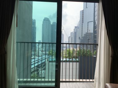 ** HOT ** Noble Remix ให้เช่า ในราคาเพียง 20,000บาท/เดือน 1 ห้องนอน 44ตรม. ชั้นสูง++ วิวสวย ห้องใหญ่อยู่สบาย คอนโดเสย BTS ทองหล่อ เฟอร์นิเจอร์ครบพร้อมเข้าอยู่