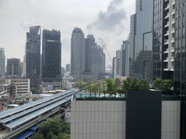 ** HOT ** Noble Remix ให้เช่า ในราคาเพียง 20,000บาท/เดือน 1 ห้องนอน 44ตรม. ชั้นสูง++ วิวสวย ห้องใหญ่อยู่สบาย คอนโดเสย BTS ทองหล่อ เฟอร์นิเจอร์ครบพร้อมเข้าอยู่