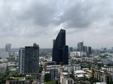 ** HOT ** Noble Remix ให้เช่า ในราคาเพียง 35, 000บาท/เดือน 1 ห้องนอน 34ตรม. ชั้นสูง++ วิวสวย ห้องใหญ่อยู่สบาย คอนโดเสย BTS ทองหล่อ เฟอร์นิเจอร์ครบพร้อมเข้าอยู่