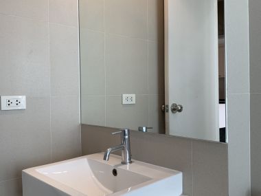 ** HOT ** Noble Remix ให้เช่า ในราคาเพียง 35, 000บาท/เดือน 1 ห้องนอน 34ตรม. ชั้นสูง++ วิวสวย ห้องใหญ่อยู่สบาย คอนโดเสย BTS ทองหล่อ เฟอร์นิเจอร์ครบพร้อมเข้าอยู่