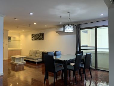 ขาย/เช่า!! Baan Suanpetch 2 ห้องนอน 140 ตรม. ราคา 23,600,000 ใกล้ BTS พร้อมพงษ์ เช่าเพียง 50,000 บาท/เดือน เฟอร์นิเจอร์ครบพร้อมเข้าอยู่