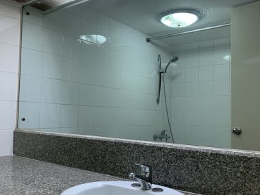 ขาย/เช่า!! Baan Suanpetch 2 ห้องนอน 140 ตรม. ราคา 23,600,000 ใกล้ BTS พร้อมพงษ์ เช่าเพียง 50,000 บาท/เดือน เฟอร์นิเจอร์ครบพร้อมเข้าอยู่