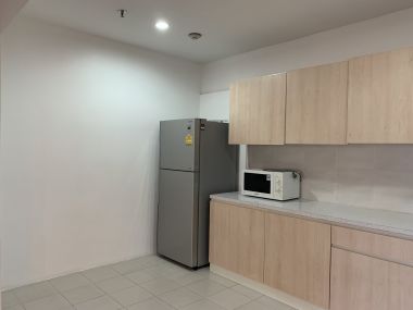 ขาย/เช่า!! Baan Suanpetch 2 ห้องนอน 140 ตรม. ราคา 23,600,000 ใกล้ BTS พร้อมพงษ์ เช่าเพียง 50,000 บาท/เดือน เฟอร์นิเจอร์ครบพร้อมเข้าอยู่