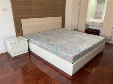 ขาย/เช่า!! Baan Suanpetch 2 ห้องนอน 140 ตรม. ราคา 23,600,000 ใกล้ BTS พร้อมพงษ์ เช่าเพียง 50,000 บาท/เดือน เฟอร์นิเจอร์ครบพร้อมเข้าอยู่