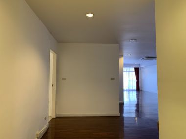 ปล่อยเช่า! La Cascade ในราคาเพียง 150,000บาท/เดือน 4 ห้องนอน 3 ห้องน้ำ ขนาด 363ตรม. ใกล้รถไฟฟ้า BTS ทองหล่อ เฟอร์นิเจอร์ครบพร้อมเข้าอยู่