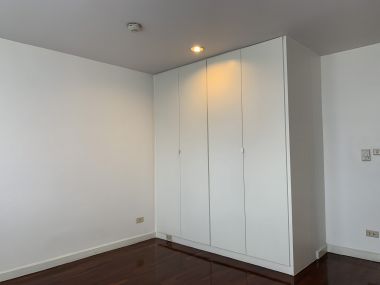 ปล่อยเช่า! La Cascade ในราคาเพียง 150,000บาท/เดือน 4 ห้องนอน 3 ห้องน้ำ ขนาด 363ตรม. ใกล้รถไฟฟ้า BTS ทองหล่อ เฟอร์นิเจอร์ครบพร้อมเข้าอยู่