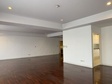 ปล่อยเช่า! La Cascade ในราคาเพียง 150,000บาท/เดือน 4 ห้องนอน 3 ห้องน้ำ ขนาด 363ตรม. ใกล้รถไฟฟ้า BTS ทองหล่อ เฟอร์นิเจอร์ครบพร้อมเข้าอยู่