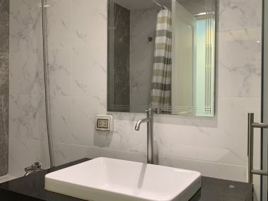 คอนโดให้เช่า Serene Place Sukhumvit 24 ขนาด 2 ห้องนอน 2 ห้องน้ำ 80 ตรม. ใกล้ BTS พร้อมพงษ์ เฟอร์นิเจอร์ครบพร้อมเข้าอยู่