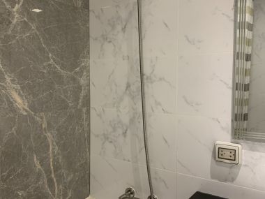 คอนโดให้เช่า Serene Place Sukhumvit 24 ขนาด 2 ห้องนอน 2 ห้องน้ำ 80 ตรม. ใกล้ BTS พร้อมพงษ์ เฟอร์นิเจอร์ครบพร้อมเข้าอยู่