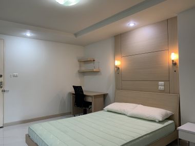 Hot Deal!! คอนโดให้เช่า Happy Condo Ratchada 18 เพียง 7,000บาท/เดือน สตูิโอ 1 ห้องน้ำ 28ตรม. ใกล้ MRT ห้วยขวาง เฟอร์นิเจอร์ครบพร้อมเข้าอยู่