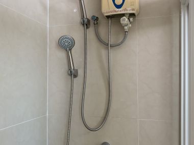 Hot Deal!! คอนโดให้เช่า Happy Condo Ratchada 18 เพียง 7,000บาท/เดือน สตูิโอ 1 ห้องน้ำ 28ตรม. ใกล้ MRT ห้วยขวาง เฟอร์นิเจอร์ครบพร้อมเข้าอยู่