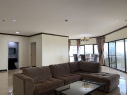 ปล่อยเช่า! !! Central City East Tower ในราคาเพียง 32,000บาท/เดือน 2 ห้องนอน 2 ห้องน้ำ 135ตรม. ใกล้ BTS บางนา เฟอร์นิเจอร์ครบพร้อมเข้าอยู่