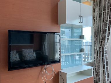 Hot Deal! ! ! For rent! at Noble Refine 1 Bedroom 1 Bathroom 32, 000THB/month Fully furnished (can negotiate)