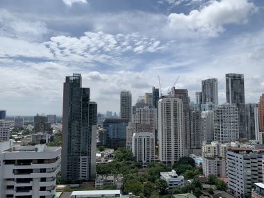 Hot Deal! ! ! For rent! at Noble Refine 1 Bedroom 1 Bathroom 32, 000THB/month Fully furnished (can negotiate)