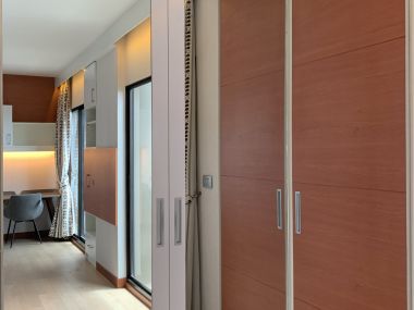 Hot Deal! ! ! For rent! at Noble Refine 1 Bedroom 1 Bathroom 32, 000THB/month Fully furnished (can negotiate)