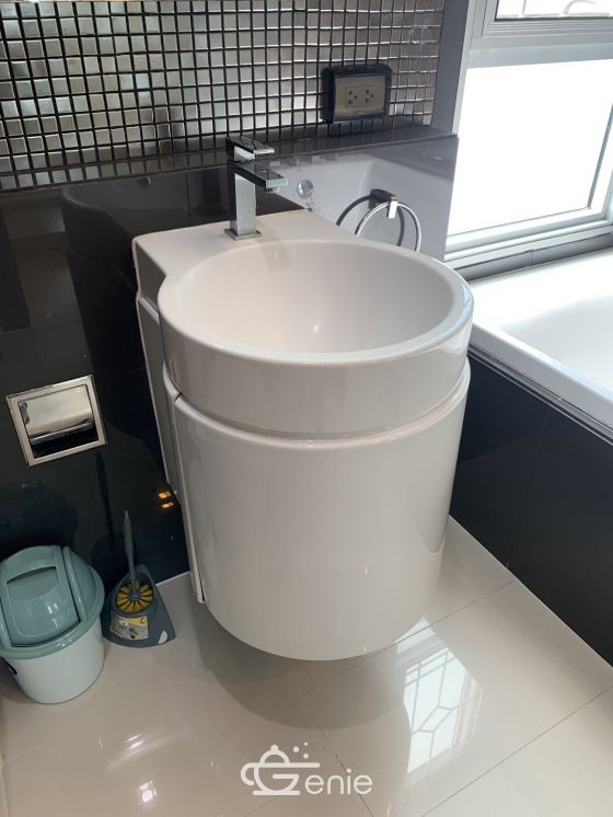 For rent!!! at Rhythm Sukhumvit 50 2 Bedroom 2 Bathroom 40,000/month Fully furnished (can negotiate)