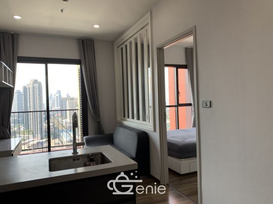 For rent at Wyne by Sansiri 1 Bedroom 1 Bathroom size 30 sqm. 22th Floor 16,000THB/month Fully furnished