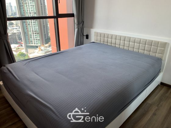 For rent at Wyne by Sansiri 1 Bedroom 1 Bathroom size 30 sqm. 22th Floor 16,000THB/month Fully furnished
