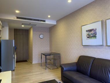 Hot Deal! ! ! For rent! at Noble Refine 1 Bedroom 1 Bathroom 35,000THB/month Fully furnished (can negotiate)