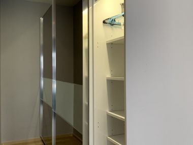 Hot Deal! ! ! For rent! at Noble Refine 1 Bedroom 1 Bathroom 35,000THB/month Fully furnished (can negotiate)