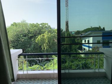 ขาย! บ้านเดี่ยวใจกลางเมือง 3 ชั้น 6 ห้องนอน 6 ห้องน้ำ 1 ห้องแม่บ้าน จอดรถ 3 คัน ขนาด 111 ตรว.  พื้นที่ใช้สอย 500 ตรม. เพียง 16,500,000 บาท