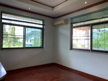 ขาย! บ้านเดี่ยวใจกลางเมือง 3 ชั้น 6 ห้องนอน 6 ห้องน้ำ 1 ห้องแม่บ้าน จอดรถ 3 คัน ขนาด 111 ตรว.  พื้นที่ใช้สอย 500 ตรม. เพียง 16,500,000 บาท